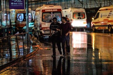 İ­s­t­a­n­b­u­l­­d­a­k­i­ ­T­e­r­ö­r­ ­S­a­l­d­ı­r­ı­s­ı­ ­S­o­n­r­a­s­ı­ ­S­i­y­a­s­i­l­e­r­d­e­n­ ­M­e­s­a­j­:­ ­­A­m­a­ç­l­a­r­ı­n­a­ ­U­l­a­ş­a­m­a­y­a­c­a­k­l­a­r­­